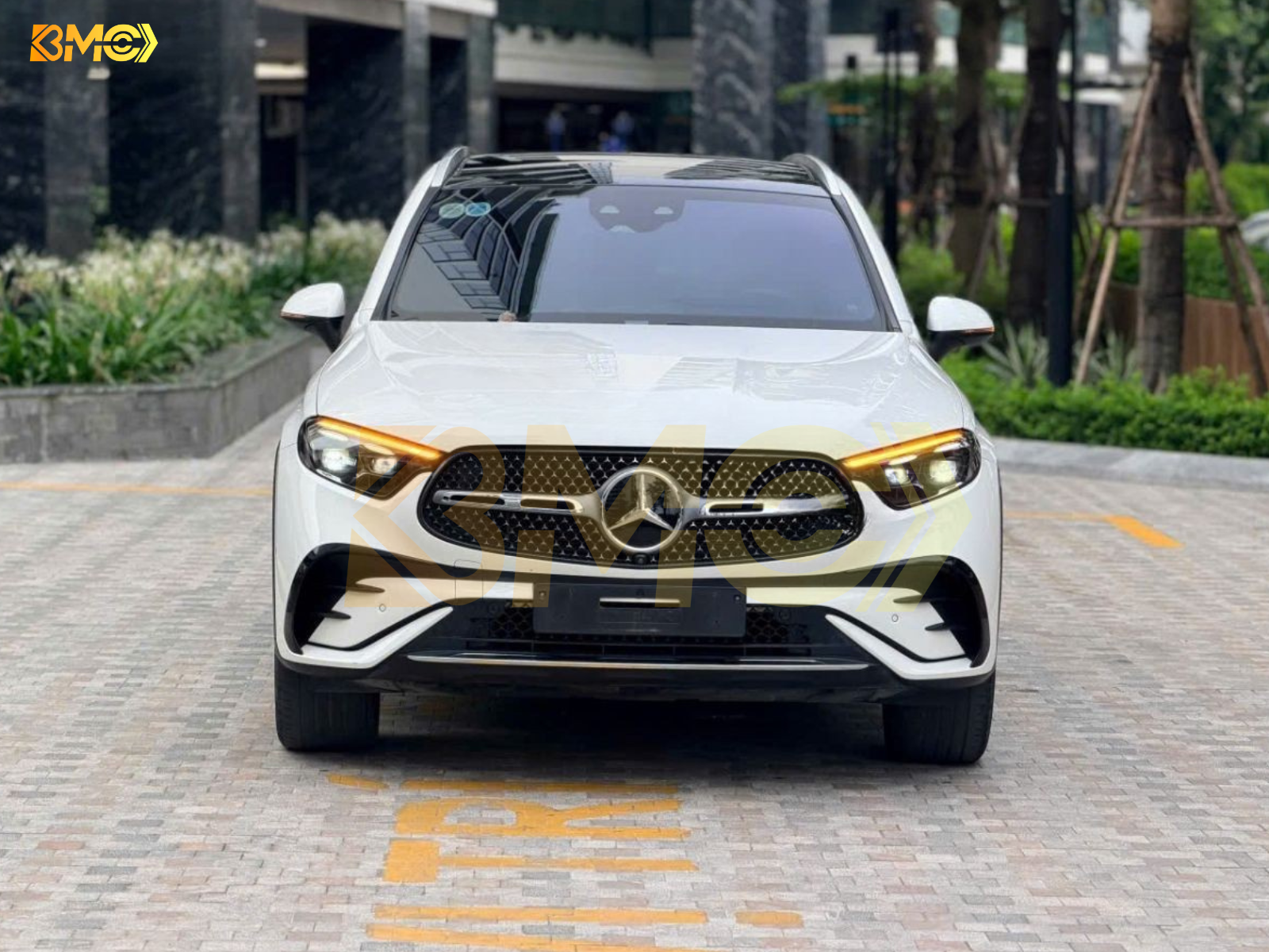 Xe Mercedes Benz GLC 300 4Matic 2023 - 2 Tỷ 178 Triệu